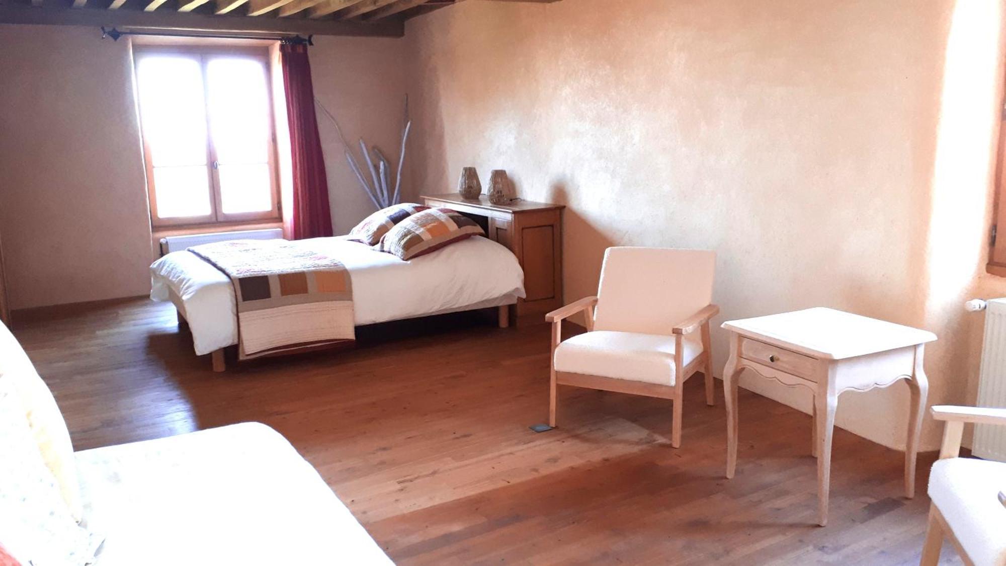 Domaine De Montvianeix Bed & Breakfast Saint-Victor-Montvianeix Bagian luar foto
