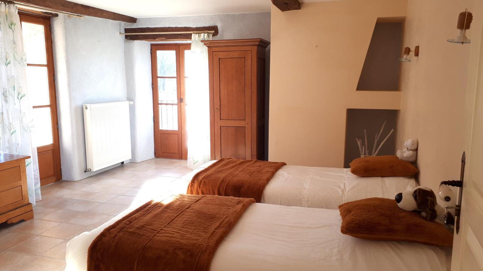 Domaine De Montvianeix Bed & Breakfast Saint-Victor-Montvianeix Bagian luar foto