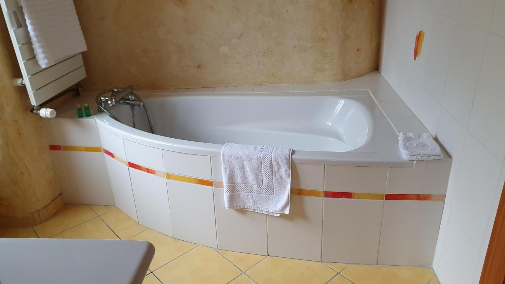 Domaine De Montvianeix Bed & Breakfast Saint-Victor-Montvianeix Ruang foto